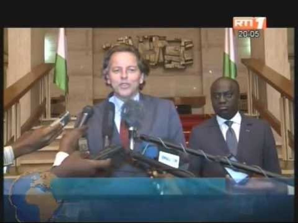 Le Président Alassane OUATTARA, a reçu une délégation du MEDEF et le patron de l'ONUCI