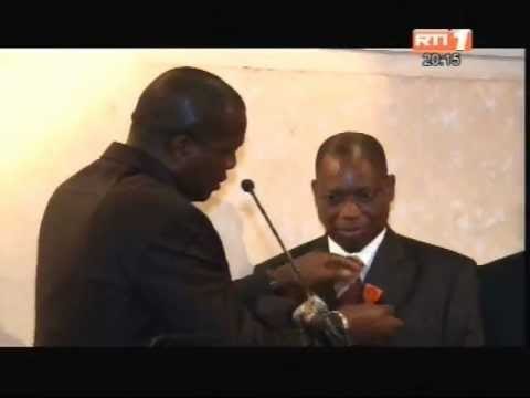 André Carvalho, directeur-pays du PNUD décoré par les autorités ivoiriennes