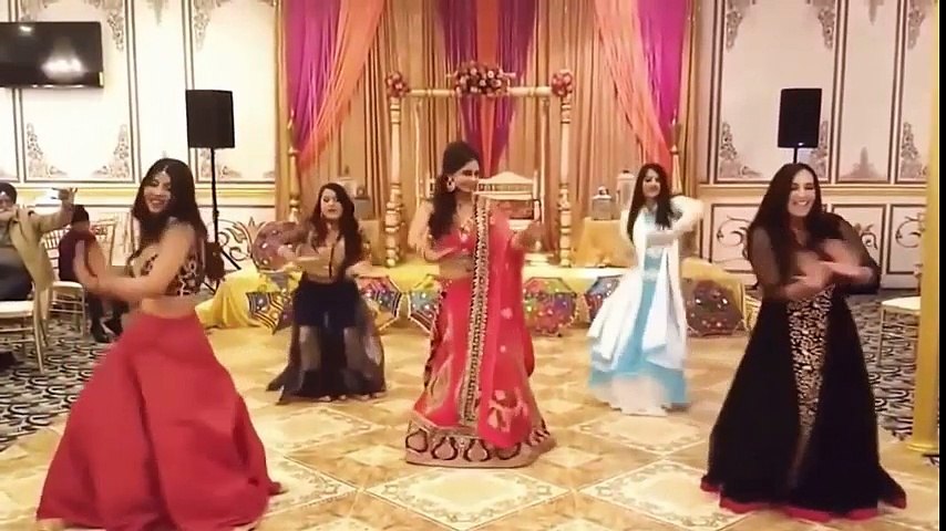 chitiyan kalayinyave_ best wedding dance || best bride dance 2017||