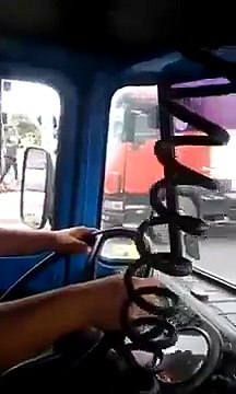 PM manda bala em vagabundos que tentavam roubar loja. (Espírito Santo)