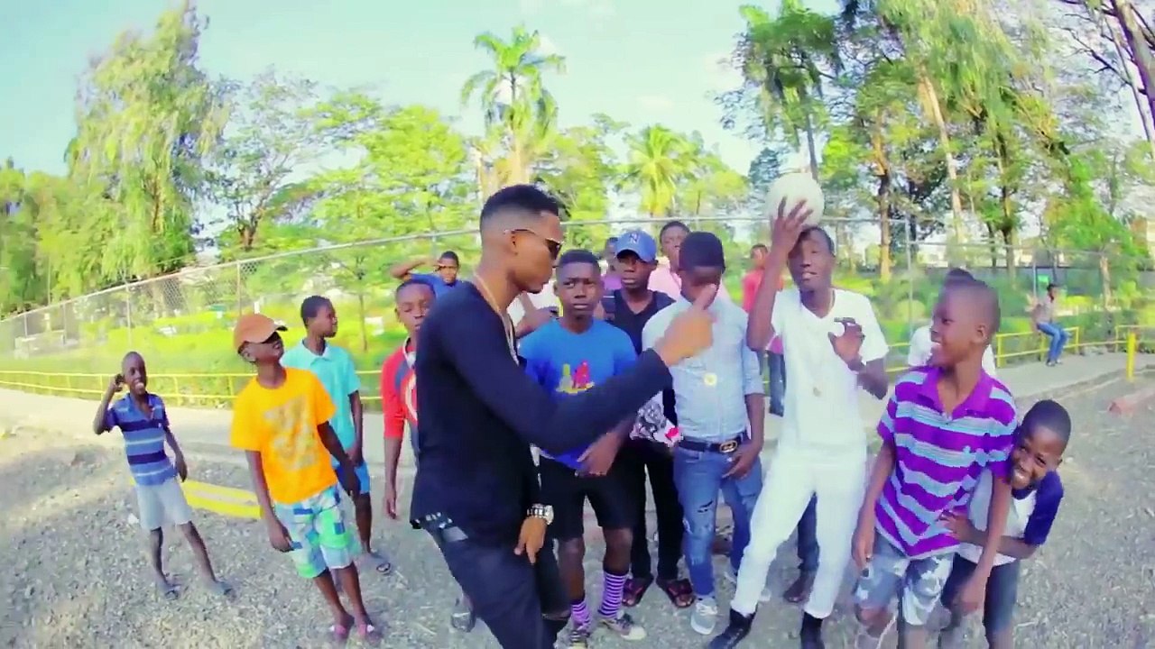 Toby Anbakè - VouzanTande [Video Kanaval 2017] - Est-ce que Vous Entendez