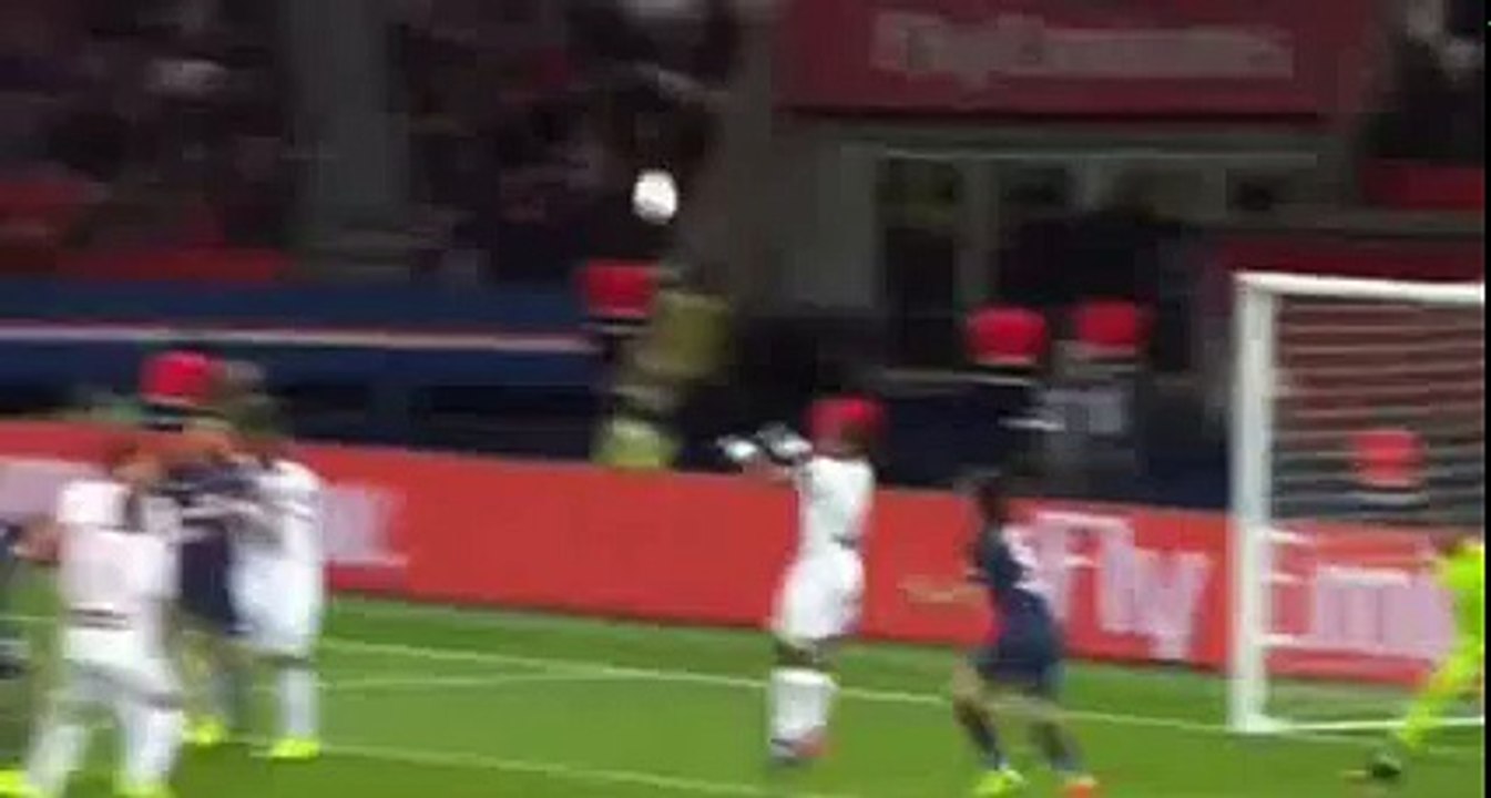 Edinson Cavani Goal - PSG vs Lille 1-0  07.02.2017