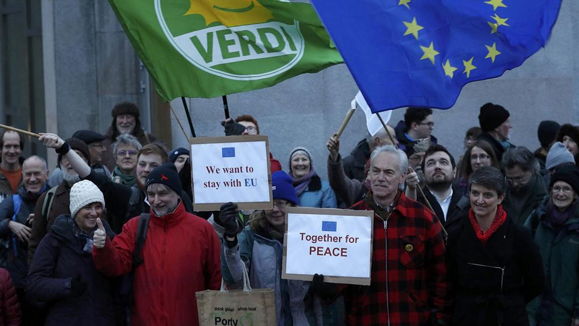 ⁣Символично, но четко: парламент Шотландии отверг план Терезы Мэй по