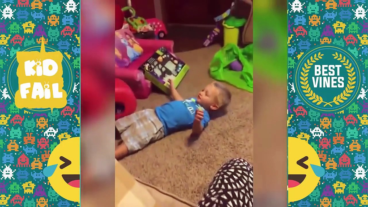 TRY NOT TO LAUGH or GRIN #Funny Kids Fails Compilation #1-R0J57LNKxas