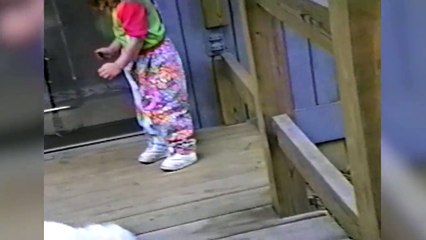 Funniest Pets React To Screen Door Video Compilation February 2017 _ Funny Pet Videos-tx88T40KZOg