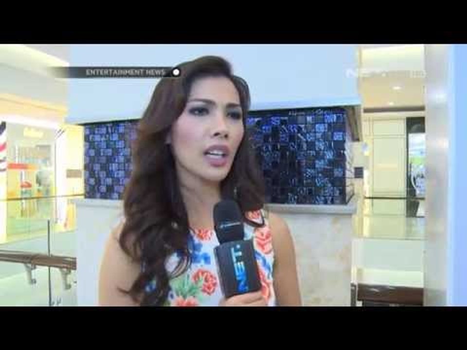Nadia Mulya menjenguk sang ayah di rumah tahanan