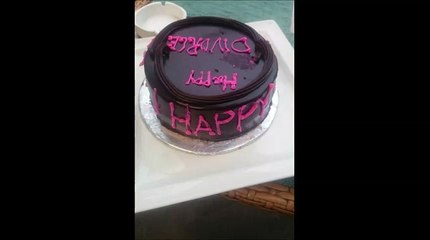 Pakistani Girl is celebrating her divorce - Video goes viral on Social Media