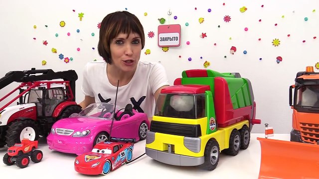 Детское видео. Игры #Машинки в Автосалоне Маша #Капуки Кануки. Мусоровоз для Марка! Машины видео-8whrH332uRM