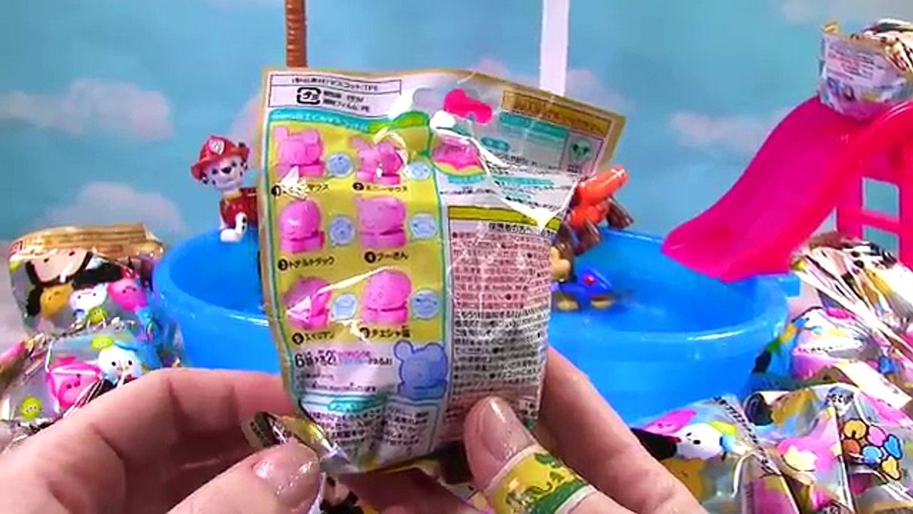 Paw Patrol Tsum Tsum Bath Bomb and Toy Pool! 10 Bath Balls! Fizzy Toy Show