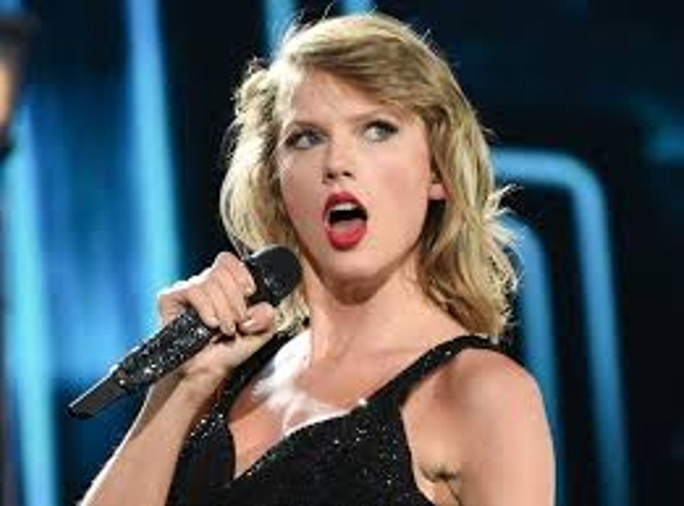 Taylor Swift - I Don't Wanna Live Forever (Super Saturday Night)