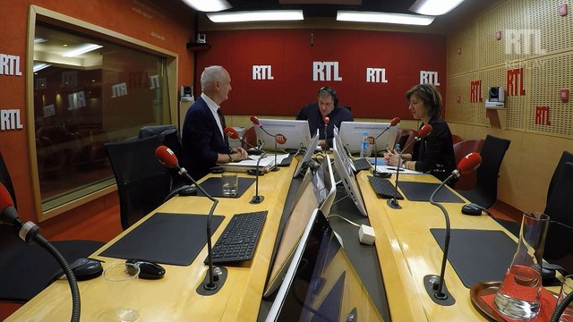 Nicolas Domenach : Femmes politiques de tous bords, levez-vous !