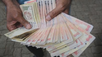 India pondrá fin a las restricciones de retirada de efectivo el 13 de marzo