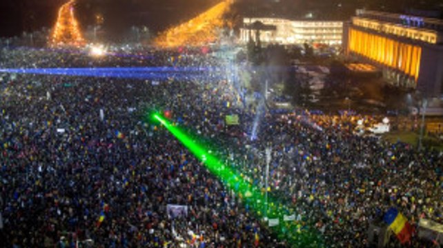 Romanya'da Protestoların Gölgesinde Hükümet İçin Güvensizlik Oylaması