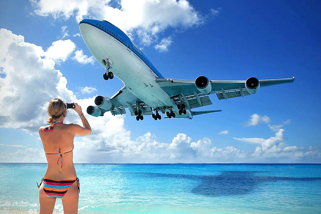 The Most DANGEROUS AIRPORTS in the World!! [HD Compilation]