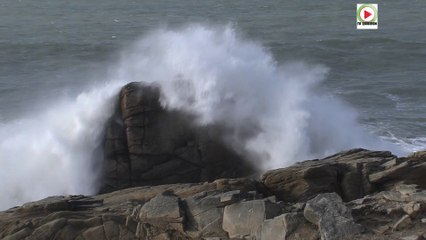 Quiberon  |  Vagues folles sur la Côte Sauvage  |  TV Quiberron 24/7