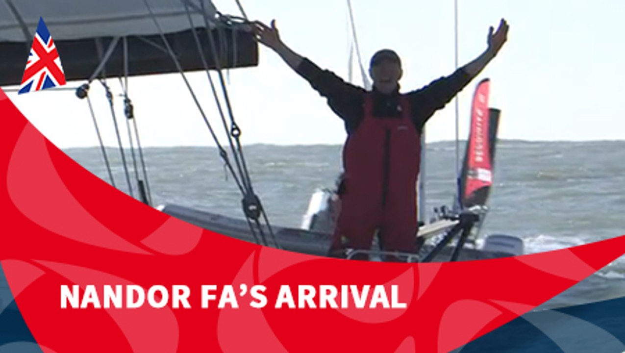D94 : Nandor Fa's arrival / Vendee Globe