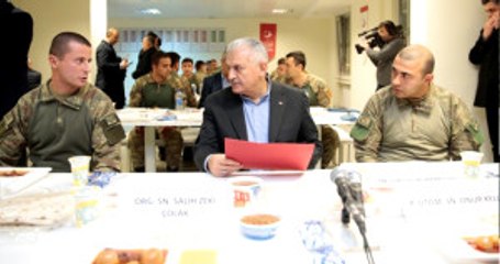 Başbakan'ın Bulunduğu Fotoğraftaki İkinci Asker de Şehit Oldu