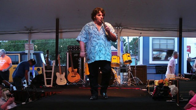 Allex Flores sings 'Unchained Melody' Elvis week 2016