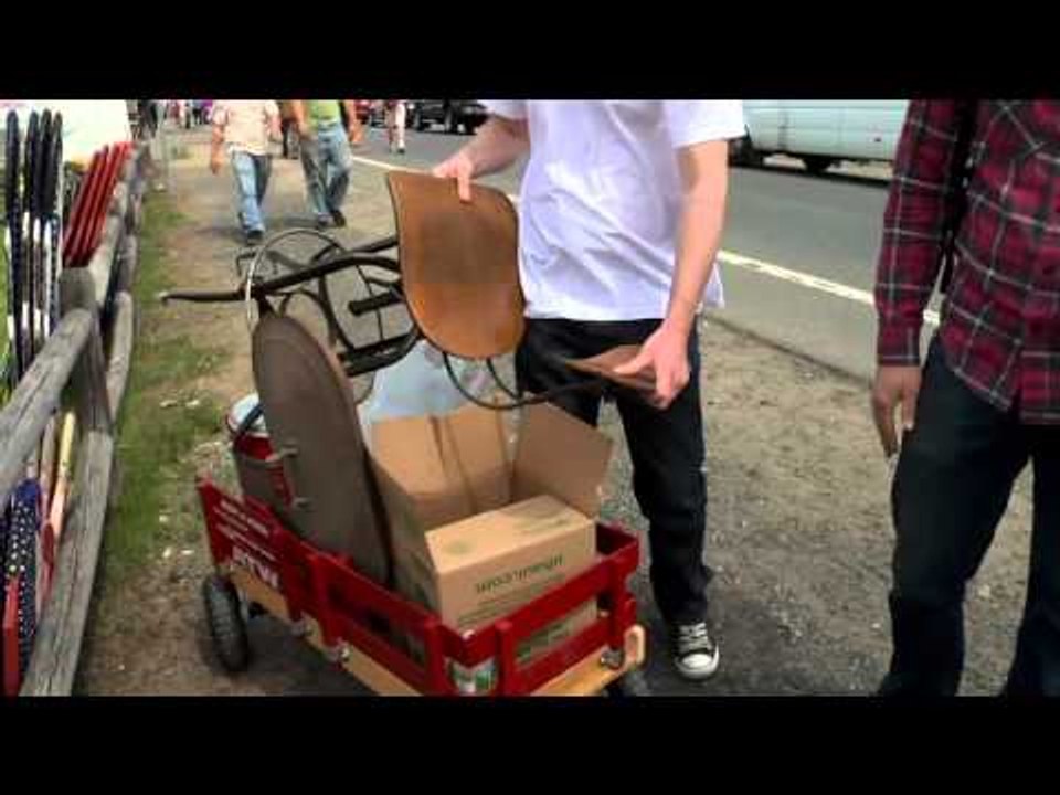 Brimfield Antique Fair: The Collectors