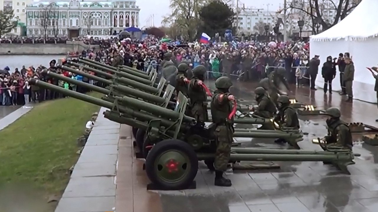 ZiS-3 Soviet 76mm Gun Firing