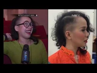 Скачать видео: TJ diprotes Ibunya karena gaya rambut