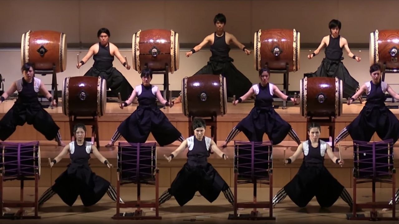 Un concert de tambours japonais (Senzoku Gakuen)