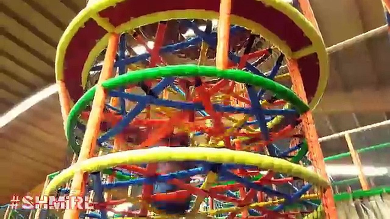 Замороженный Эльза День рождения с Человек-паук является SpiderElsa Девушка-паук Fun супергерой в реальной жизни: