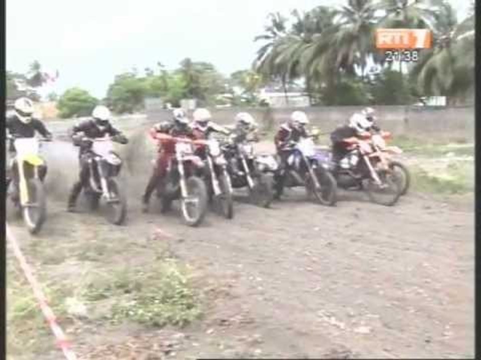 Motocyclisme: Les temps forts de la 5eme journée du championnat national