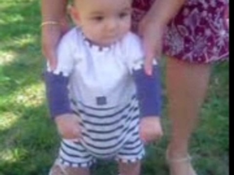 Premiers pas de Lilian, 150907