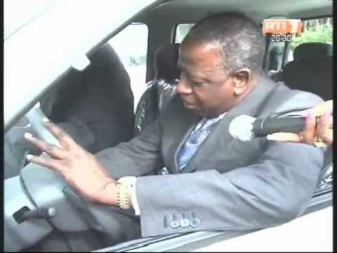 Une entreprise russe a offert du matériel informatique et des véhicules au ministère des mines