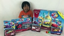 DISNEY CARS COLOR CHANGERS Lightning McQueen Car Toys Ramone House of Body art Pixar Ryan ToysReview