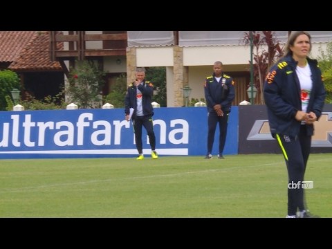 Técnicos das seleções femininas trabalham juntos na Granja Comary