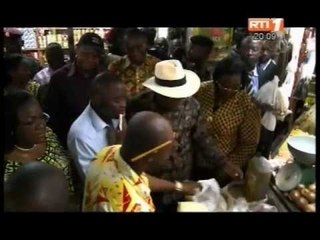 Le 1er Ministre et des membres du gouvernement en visite dans les marchés d'Abidjan
