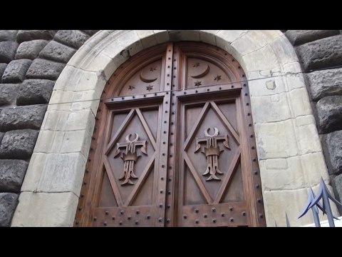 Napoli - Museo Filangieri, restaurato il portone ottocentesco (08.02.17)