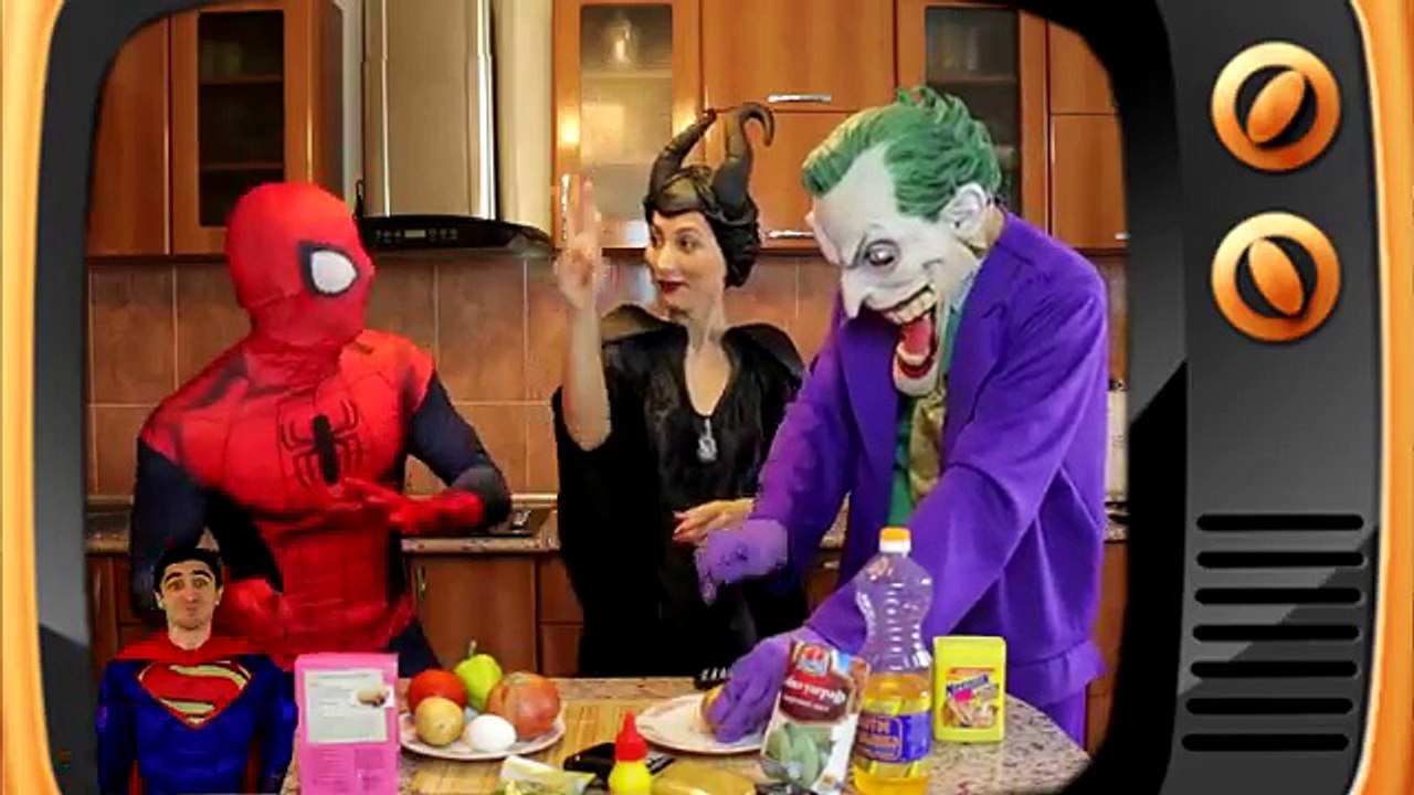 Замороженные Эльза Становится Ядом! Человек-паук против розовый Человек-паук против Джокера Вт/ Детская шалость и конфеты :