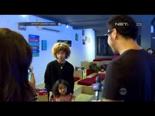 Скачать видео: Giring Nidji mempertemukan sang anak dengan idolanya Bastian