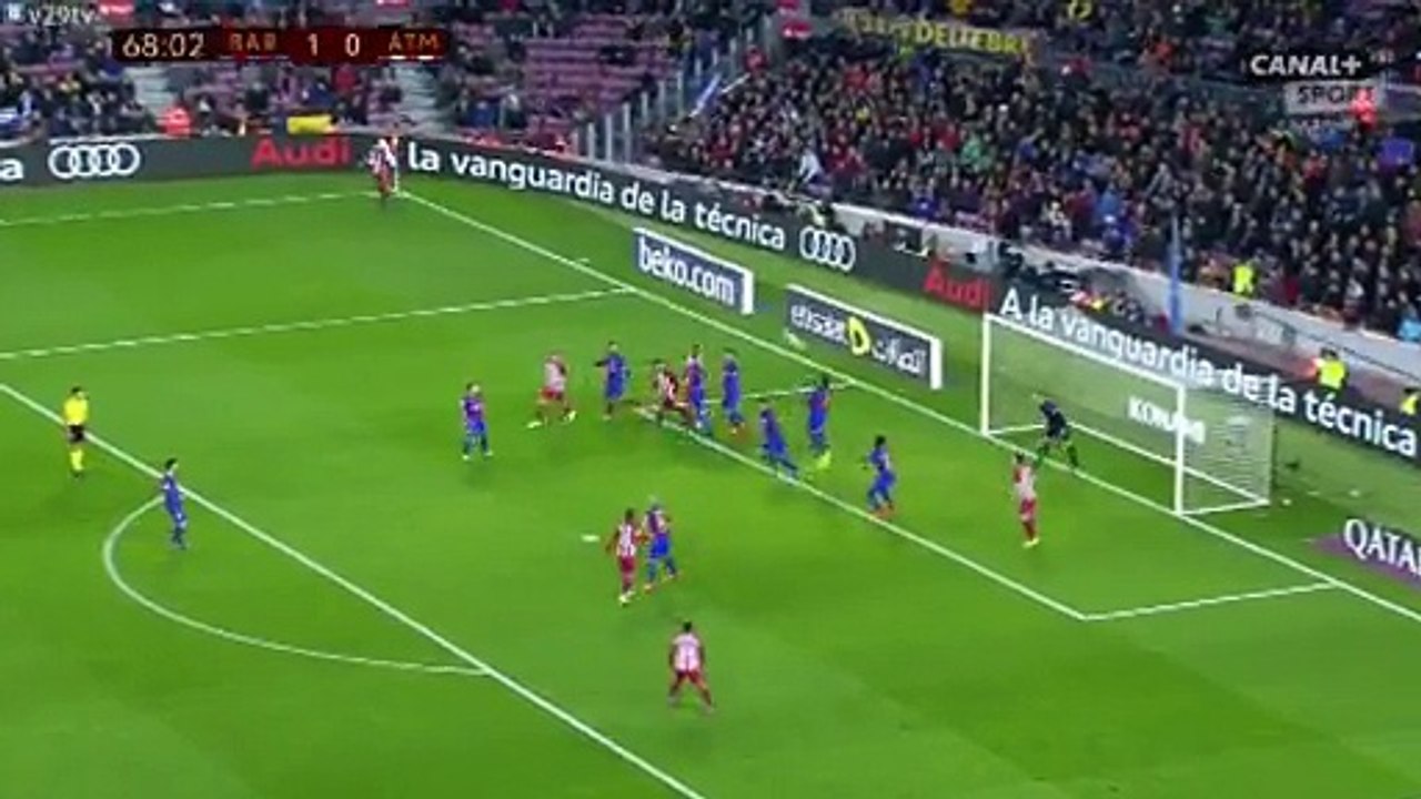 YFC et sa carte rouge face au Barca