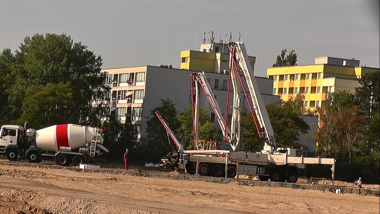 Installation of concrete pump pumpmaster pm 52-5