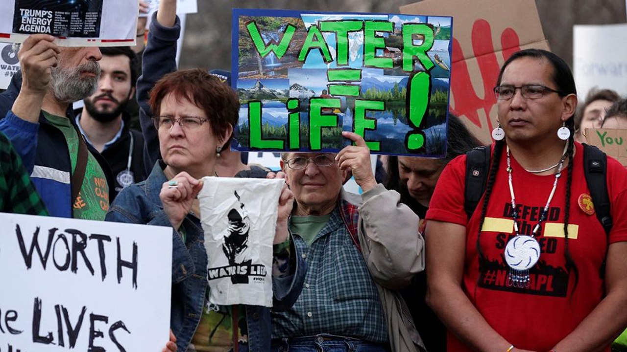 Protesters 'running out of options' as Dakota pipeline permit granted