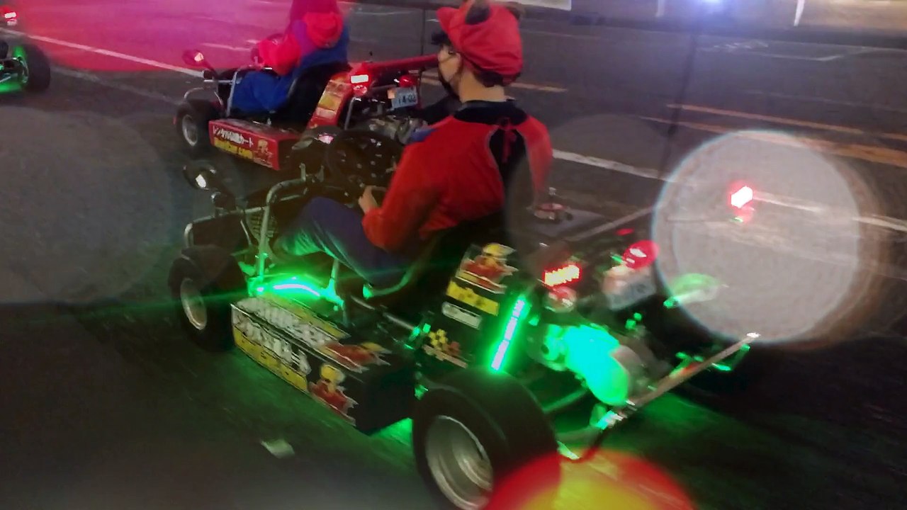 Snowboard : session nocturne dans la poudreuse au Japon en compagnie de Terje Haakonsen