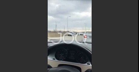 Grabitet Furgoni i blinduar i nje banke ne Rinas