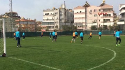 Aytemiz Alanyaspor Duran Top ve Orta Çalıştı