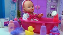 Baby Doll Taking Bath, Kids Learning Bath,Educational Videos,PuPu, PiPi, Brush Teeth, Wash hands