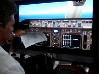 B747-400 PMDG, Honolulu DME ARC,ILS 8L, Video # 1