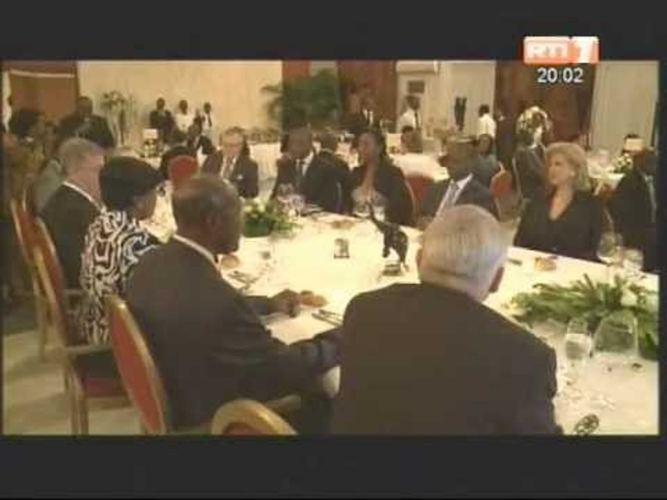 Le Chef de l'Etat a offert un Dîner en l`Honneur de l`ambassadeur de France SEM Jean-Marc Simon
