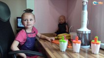 ✔ Ярослава и Кукла Беби Борн готовят мороженое с бананом. Видео для детей. Doll Baby Born ✔