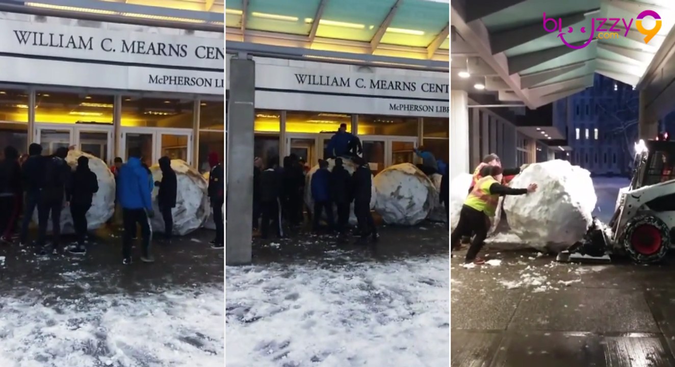 Quand des étudiants placent des énormes boules de neige devant les portes d'une bibliothèque universitaire.