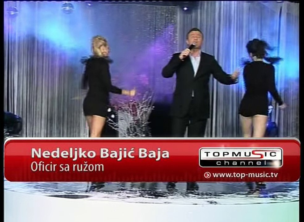 Nedeljko Bajic Baja - Oficir sa ruzom