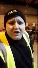 Ce gars fait tous les accents anglais impossibles...