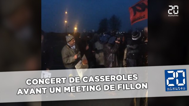 Concert de casseroles avant un meeting de Fillon